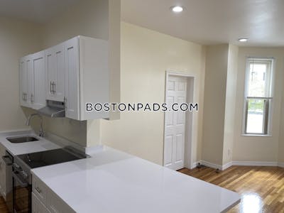 Fenway/kenmore 2 Beds 1 Bath Boston - $4,200 50% Fee