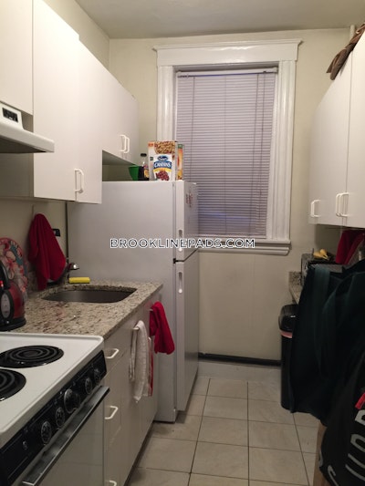 Brookline Apartment for rent 2 Bedrooms 1 Bath  Washington Square - $2,950