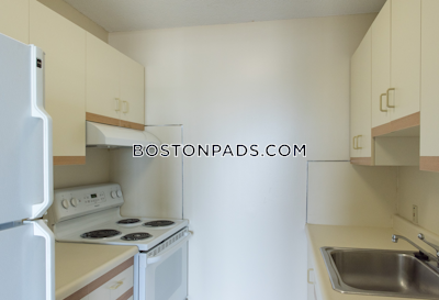 Brookline 1 Bed 1 Bath  Boston University - $2,435