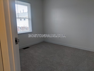 Roslindale 3 Beds No Bath Boston - $3,461