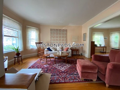 Somerville 5 Bed 2.5 Bath SOMERVILLE  Tufts - $7,500