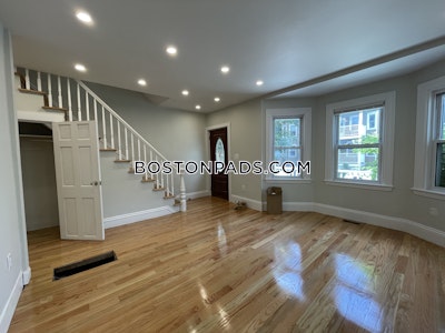 Jamaica Plain Gut-renovated 4 bed 2 bath in Jamaica Plain! Boston - $5,500