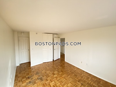 Brookline 2 Beds 1.5 Baths  Boston University - $3,900